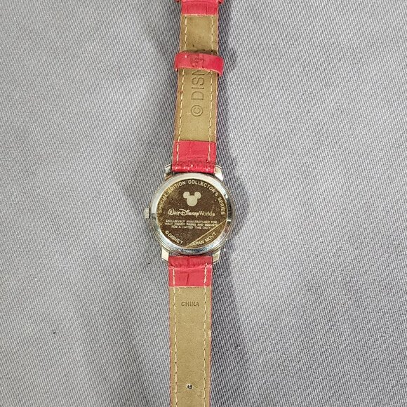 Walt Disney World Limited Special Edition Collector\'s Series Tinkerbell Watch